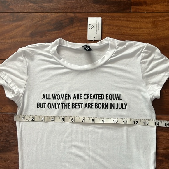 New Windsor July Birthday Baby Tee, Size XS, “Best are born in July” NWT! - Picture 3 of 5